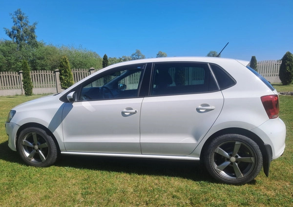 Volkswagen Polo cena 16000 przebieg: 273000, rok produkcji 2010 z Bełchatów małe 106